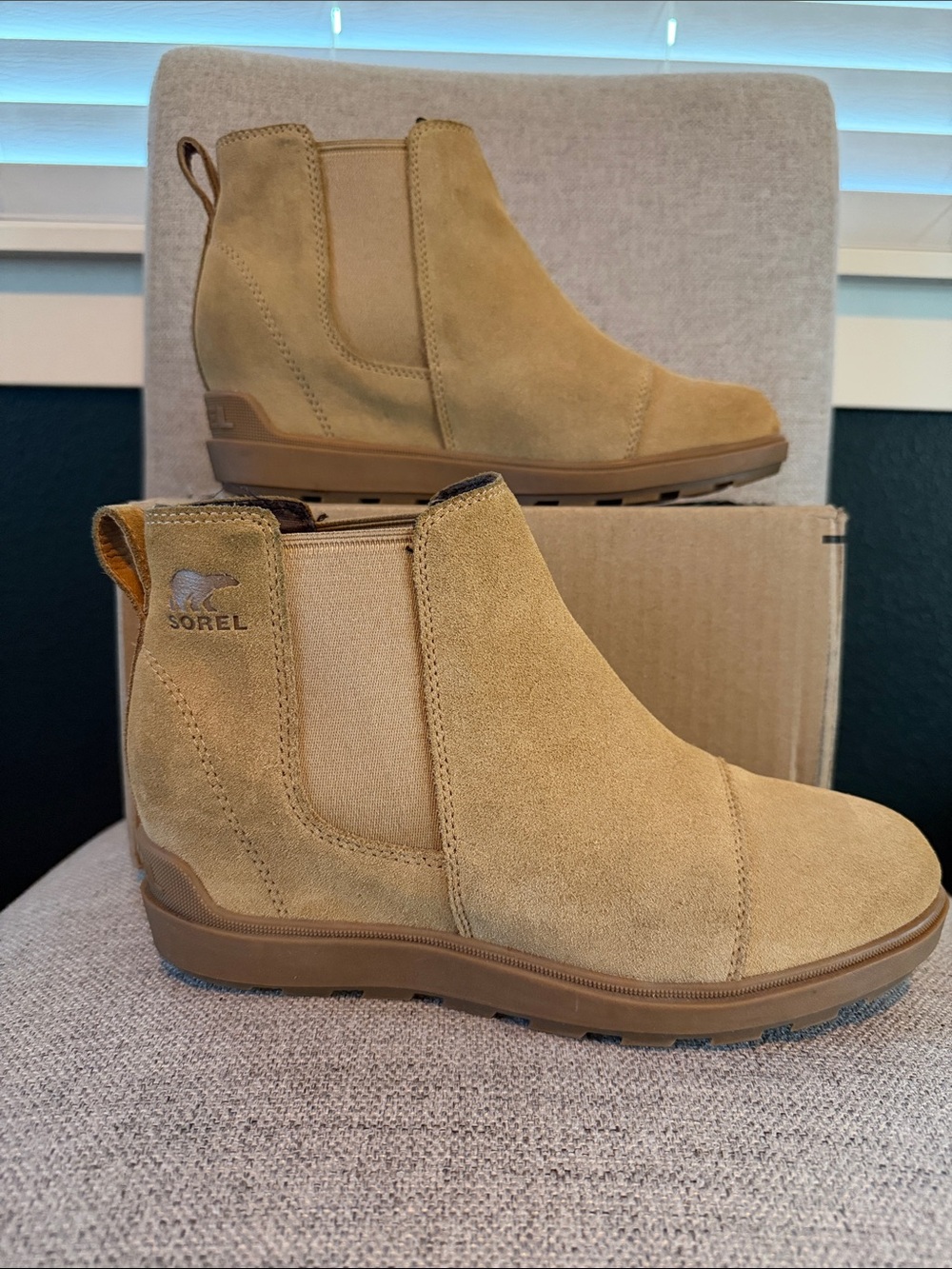 Sorel Evie II Women's Suede Chelsea Ankle Boot in Tan
